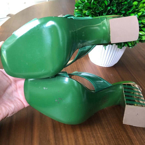 🎉 Marc by Marc Jacobs 🎉 Green and Gold Heels - Picture 4 of 6